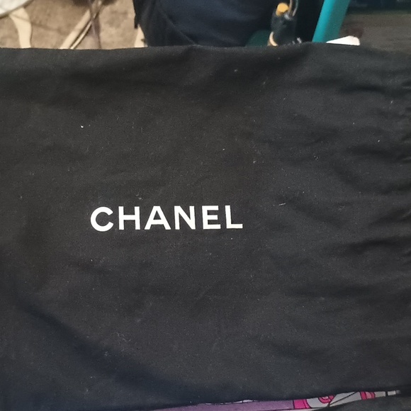 Chanel lambskin double fold handbag, in beige with gold hardware, and dusterbag. - Picture 3 of 7